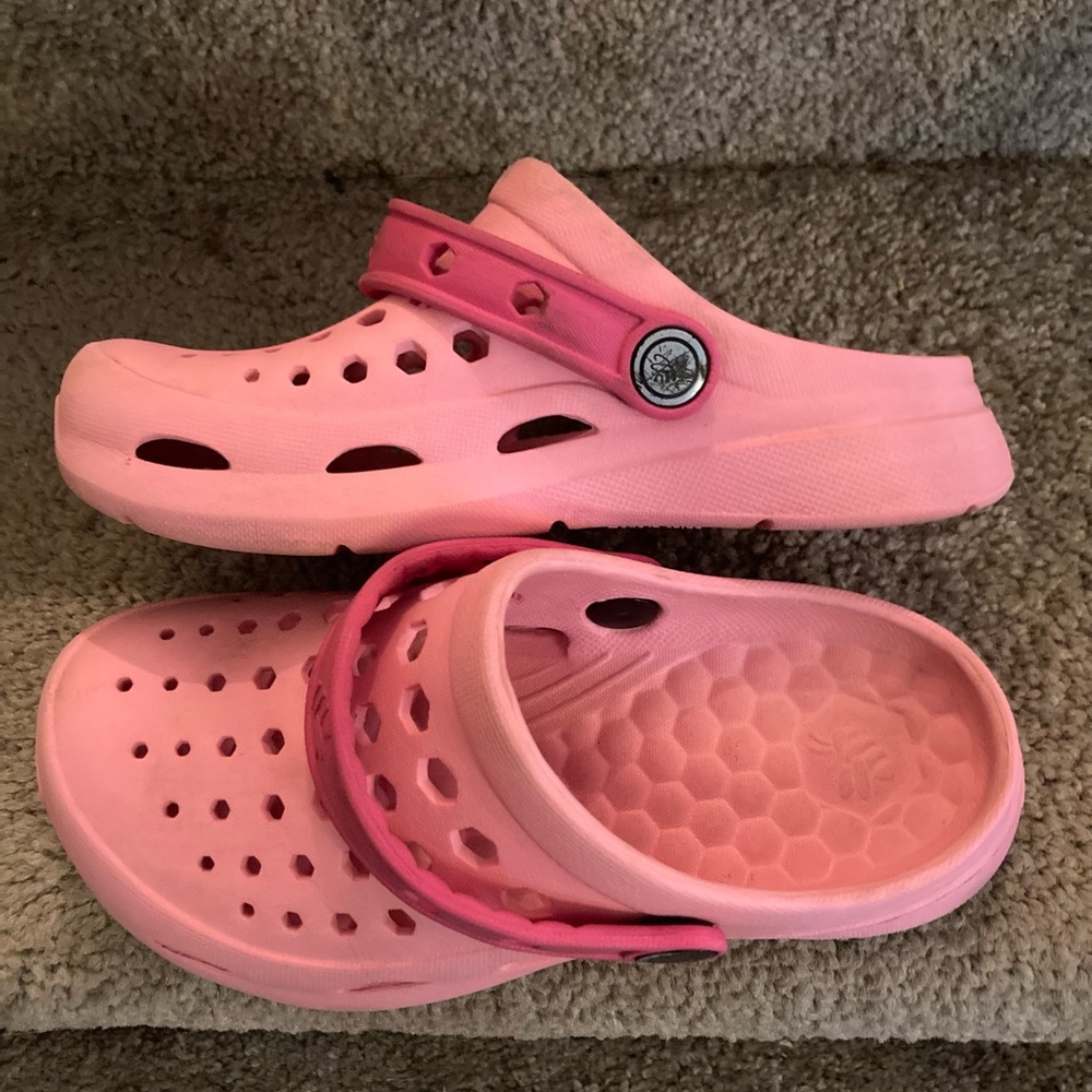Joybees comfy clogs
